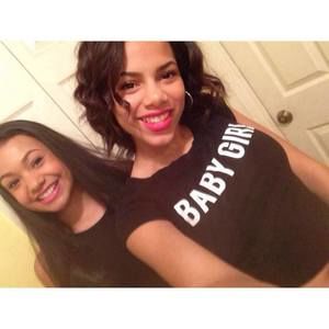 Meet your Posher, Alexis